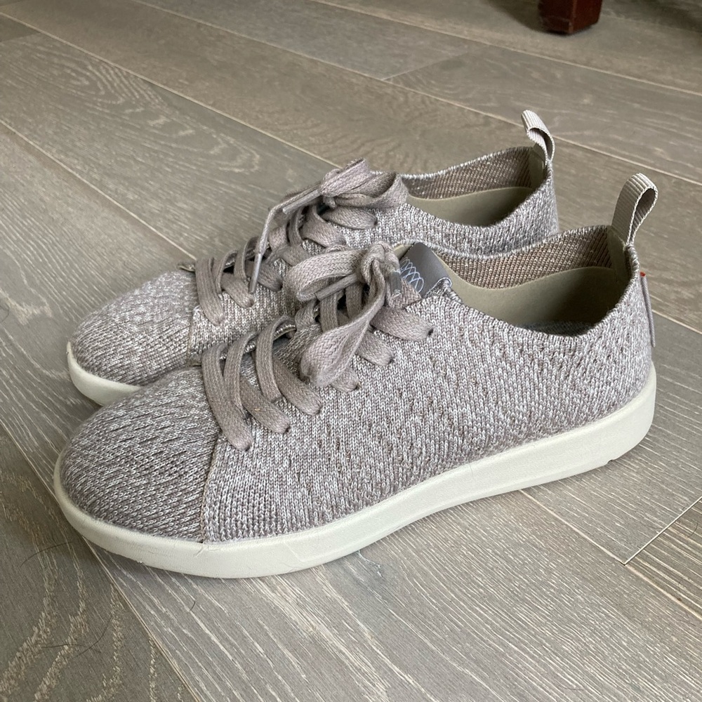 Lightweight Woolloomooloo Darwin merino wool sneakers size 6